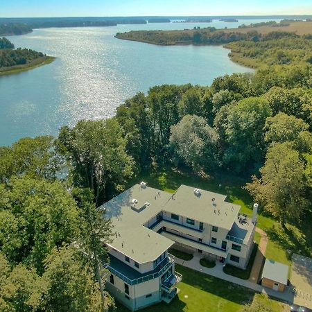 Ferienwohnungen Am Wasser - Krakow Am See Ngoại thất bức ảnh