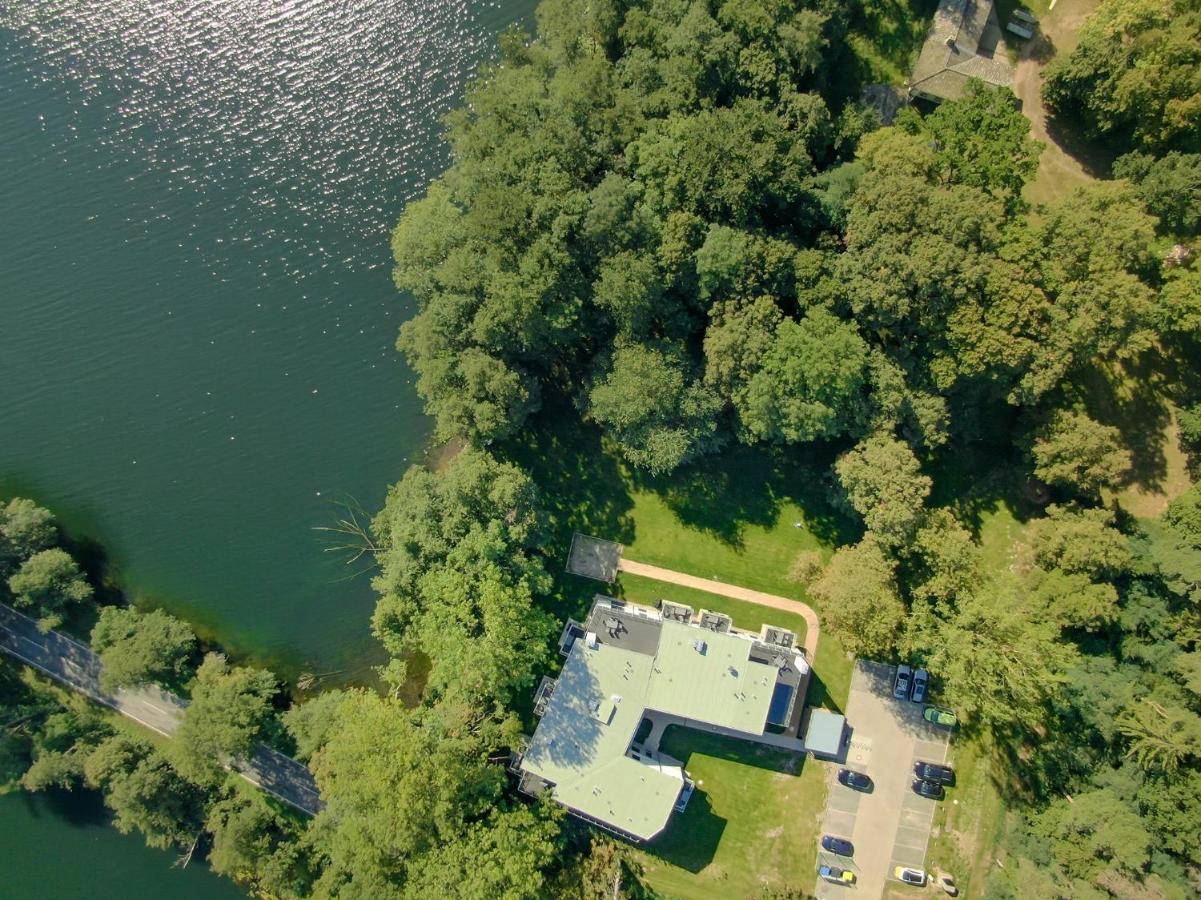 Ferienwohnungen Am Wasser - Krakow Am See Ngoại thất bức ảnh
